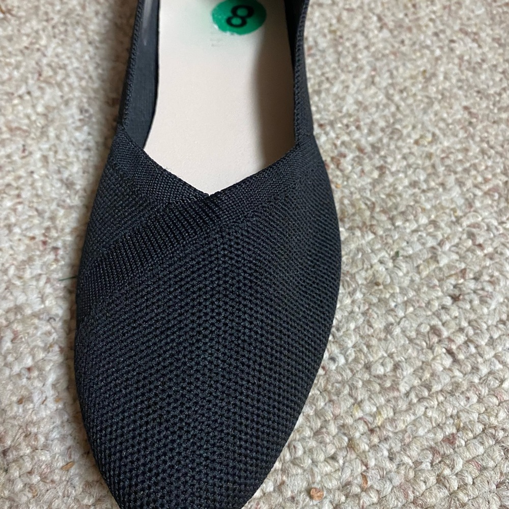 Chic Black Danskin Flats - Picture 11 of 15